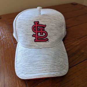 St. Louis Cardinals Jason Isringhausen Hall of Fame Snapback Hat Gray/Red NWOT